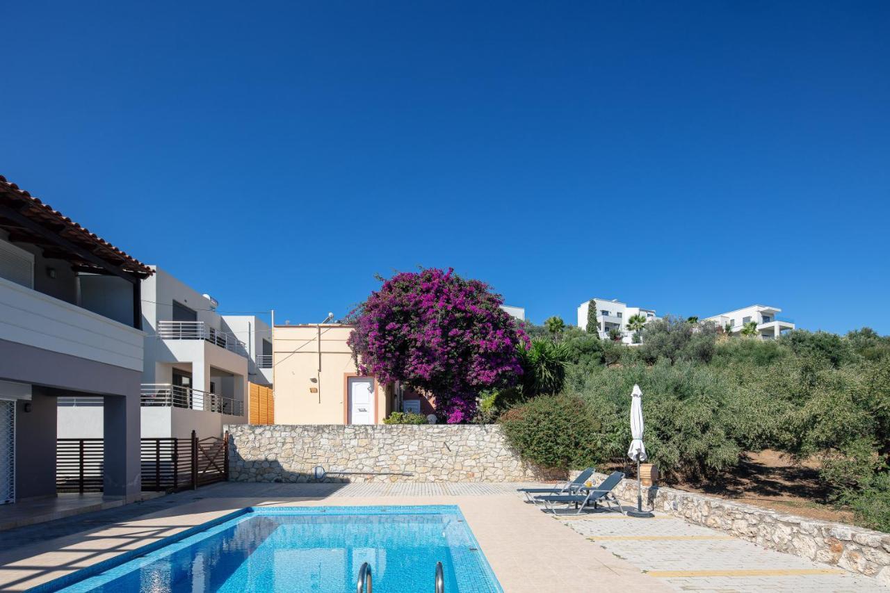Greek Sky - New Modern Apartment With Shared Pool Tavronitis Esterno foto
