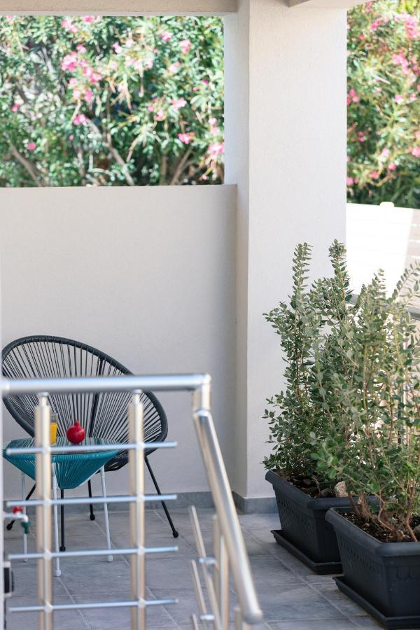 Greek Sky - New Modern Apartment With Shared Pool Tavronitis Esterno foto