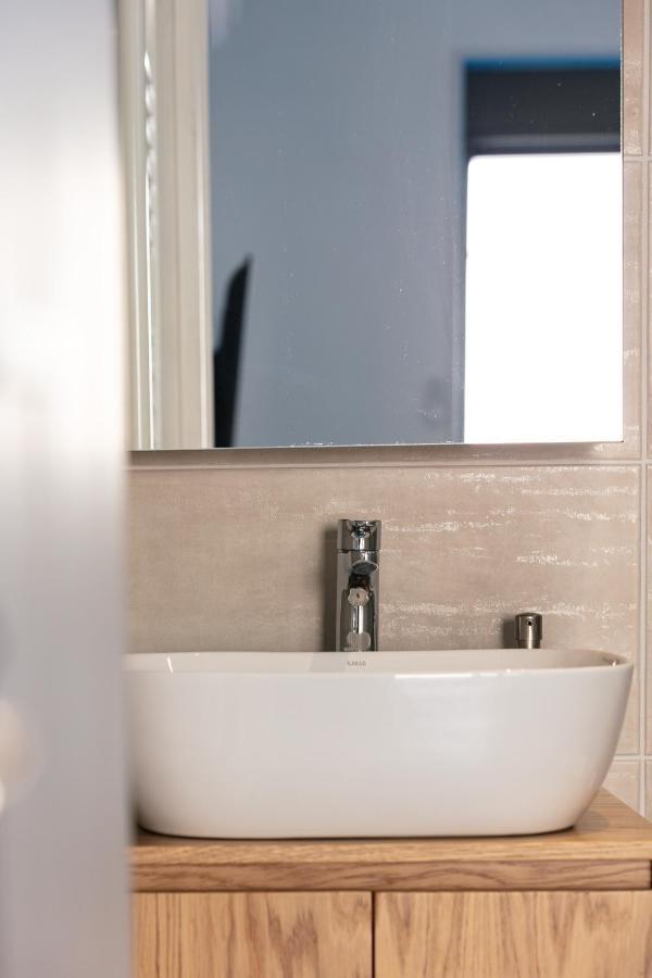 Greek Sky - New Modern Apartment With Shared Pool Tavronitis Esterno foto