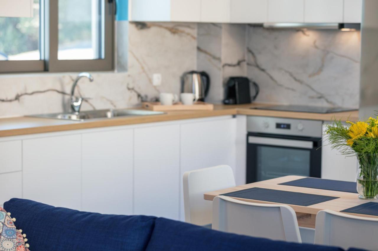 Greek Sky - New Modern Apartment With Shared Pool Tavronitis Esterno foto