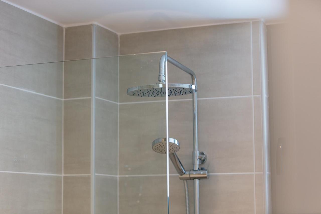 Greek Sky - New Modern Apartment With Shared Pool Tavronitis Esterno foto